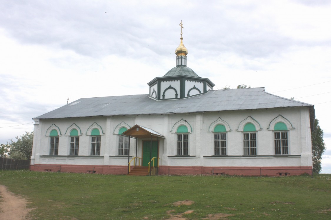 Весьегонск. Церковь Троицы Живоначальной. фасады