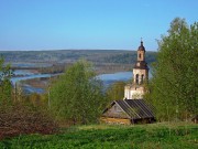 Церковь Петра и Павла, Вид на колокольню с юга. В левом верхнем углу за рекой видна колокольня ишетской церкви<br>, Ишлык (Петропавловск), Советский район, Кировская область