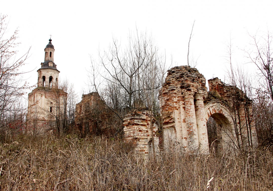 Ишлык (Петропавловск). Церковь Петра и Павла. общий вид в ландшафте