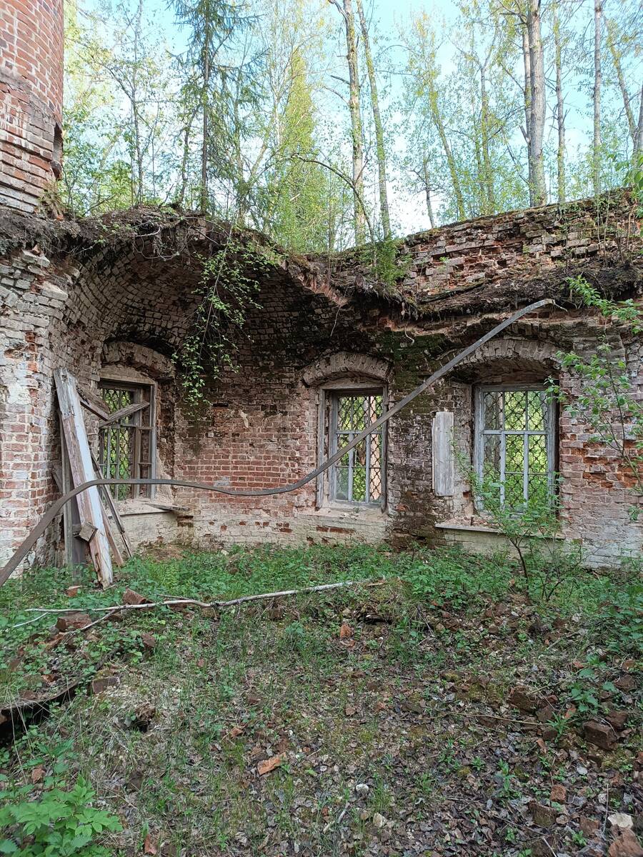 Церковь Ризоположения (Положения честной ризы Пресвятой Богородицы во Влахерне), Озерки, урочище (Чухломский район, Костромская область). интерьер и убранство