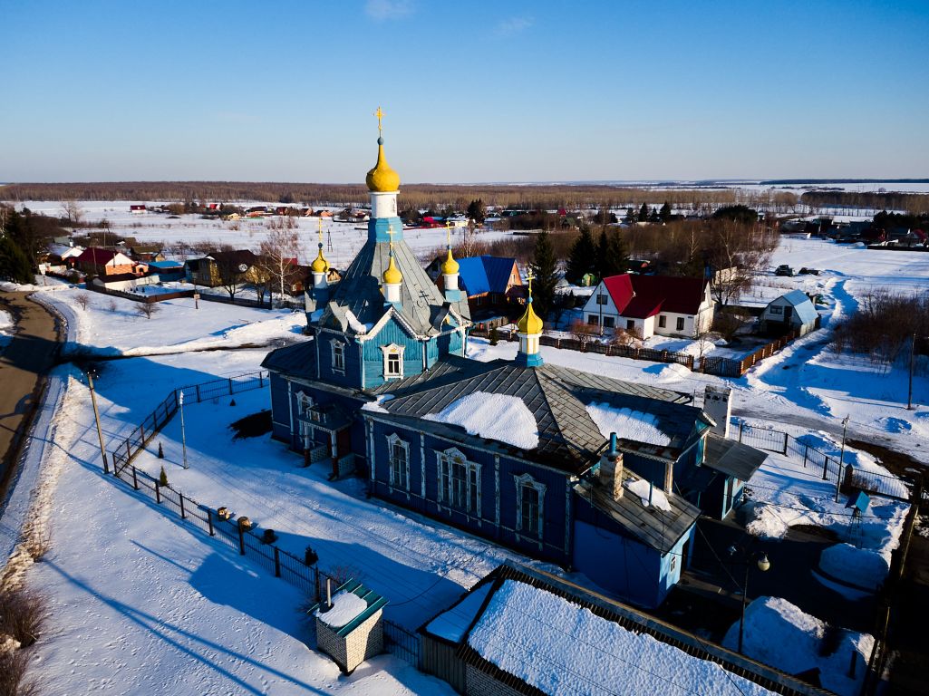 Церковь Успения Пресвятой Богородицы, Фирюлевка (Михайловский район, Рязанская область). общий вид в ландшафте