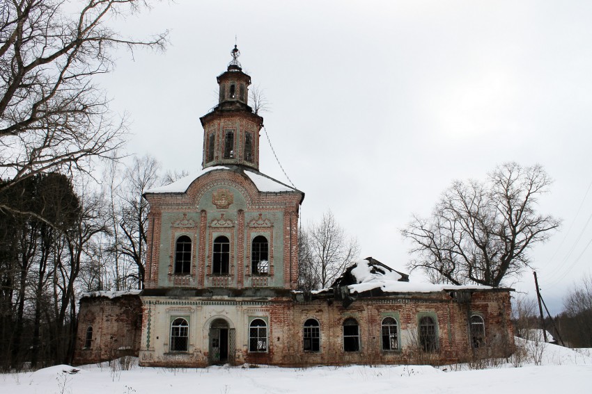 Раменье. Церковь Троицы Живоначальной. фасады