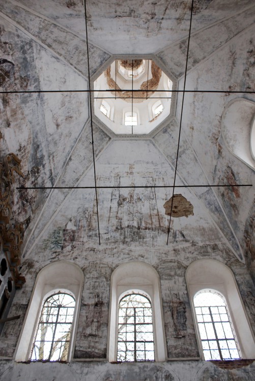 Церковь Троицы Живоначальной, Раменье (Кумёнский район, Кировская область). интерьер и убранство