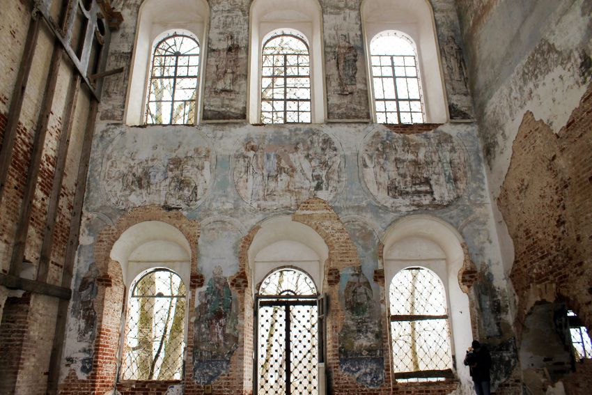 Церковь Троицы Живоначальной, Раменье (Кумёнский район, Кировская область). интерьер и убранство