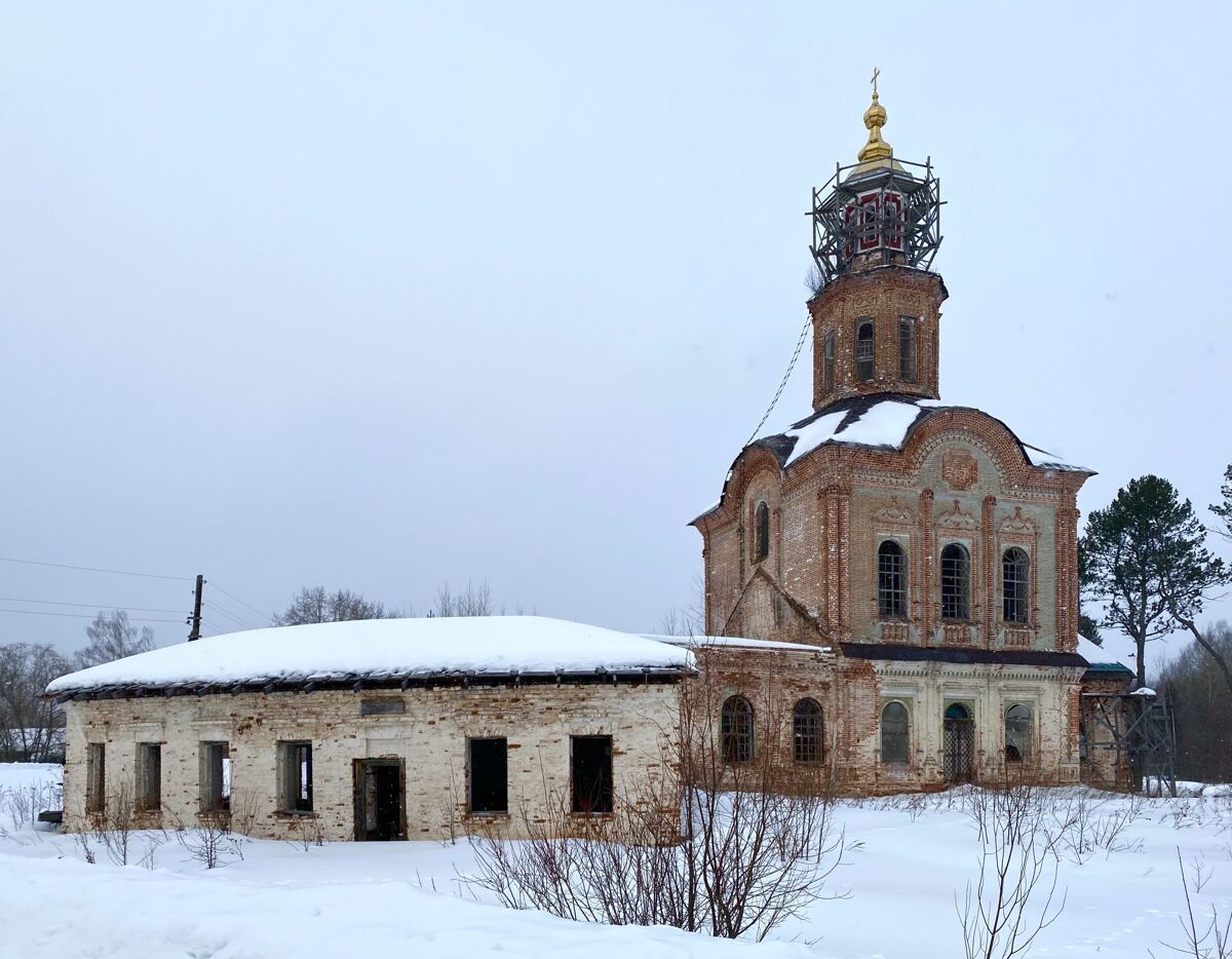 Раменье. Церковь Троицы Живоначальной. фасады, Вид с юго-запада