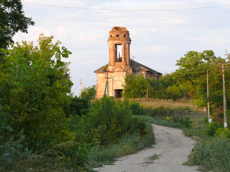 Церковь Михаила Архангела, Твердохлебовка (Богучарский район, Воронежская область). общий вид в ландшафте