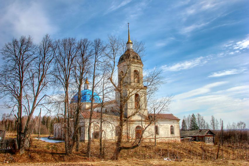 Верходворье. Церковь Покрова Пресвятой Богородицы. фасады