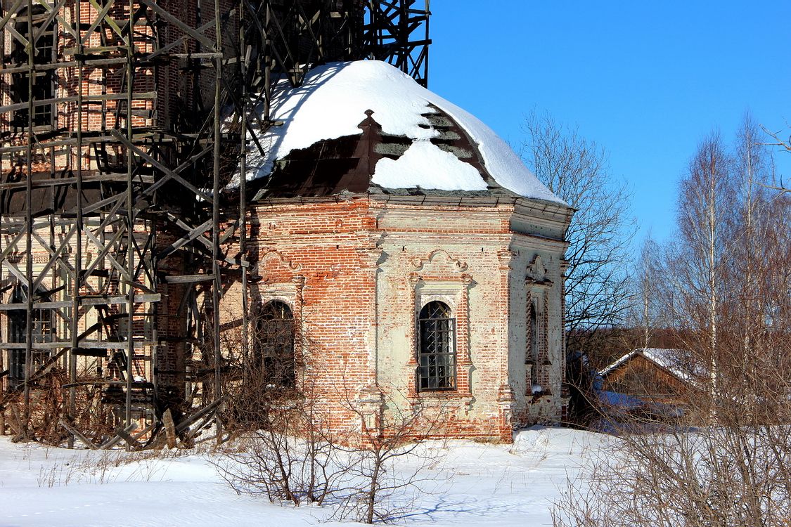 Церковь Троицы Живоначальной, Екатерина (Котельничский район, Кировская область). архитектурные детали, Апсида