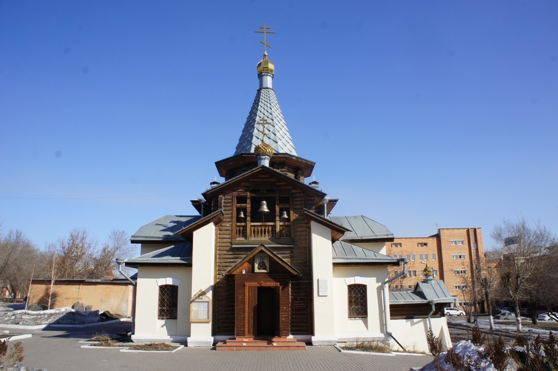 Церковь Пантелеимона Целителя при 20-й больнице, Красноярск (Красноярск, город, Красноярский край). фасады