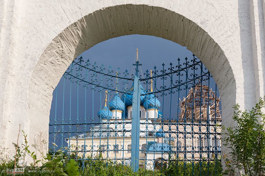 Пурех. Церковь Спаса Преображения. художественные фотографии