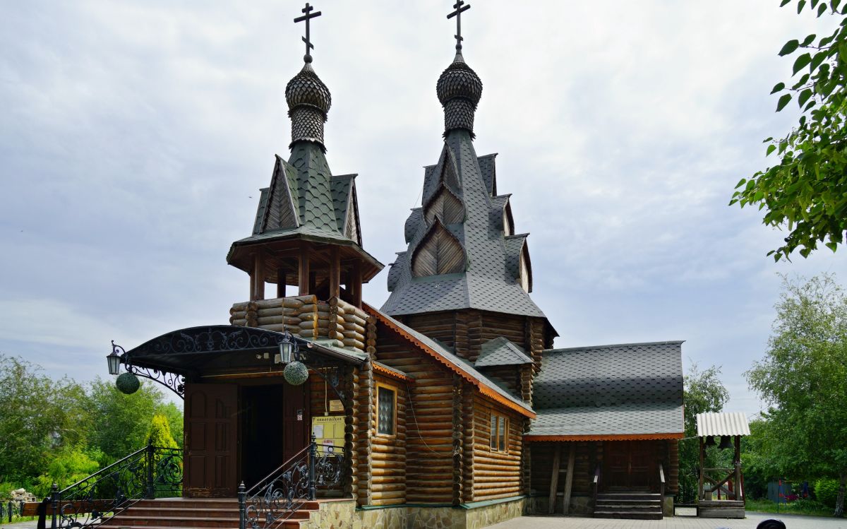 Волгоград. Церковь Спаса Преображения на Спартановке. фасады