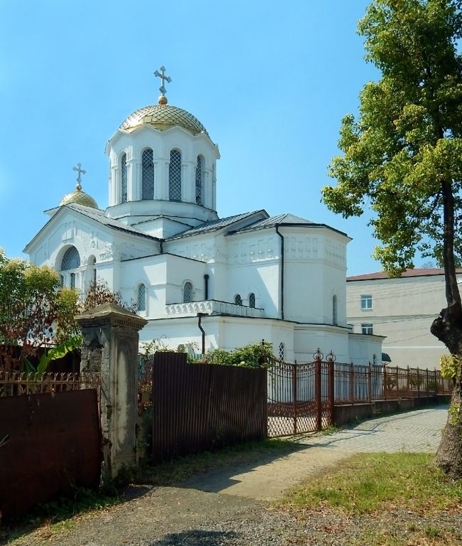 Сухум. Кафедральный собор Благовещения Пресвятой Богородицы. фасады