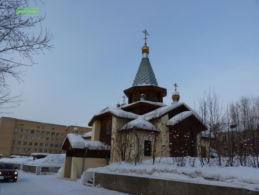 Церковь Пантелеимона Целителя при 20-й больнице, Красноярск (Красноярск, город, Красноярский край). общий вид в ландшафте