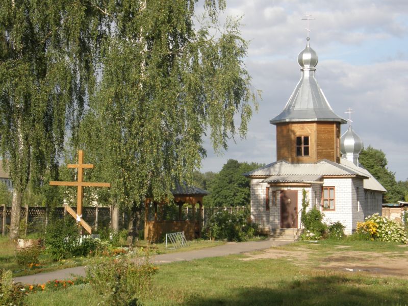 Часовня Покрова Пресвятой Богородицы, Марьина Горка (Пуховичский район, Беларусь, Минская область). общий вид в ландшафте