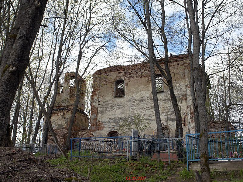 Поляне. Церковь Покрова Пресвятой Богородицы. фасады