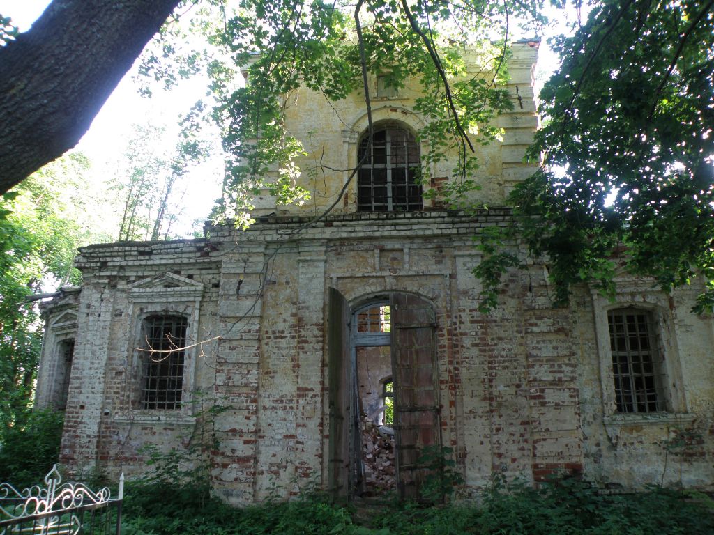 Церковь Троицы Живоначальной, Гривино (Новоржевский район, Псковская область). архитектурные детали