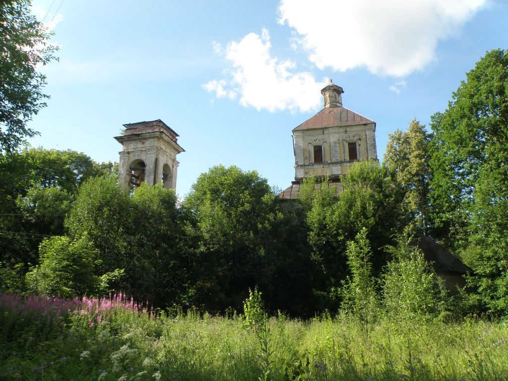 Посадниково. Церковь Казанской иконы Божией Матери (старая). фасады