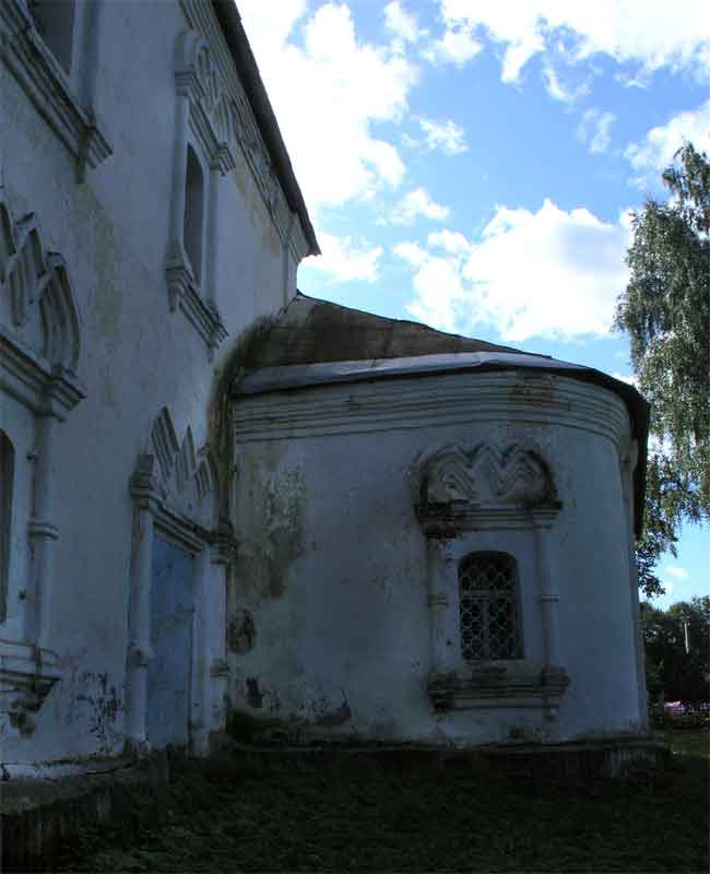 Церковь Покрова Пресвятой Богородицы, Барута (Новоржевский район, Псковская область). архитектурные детали, Северный придел