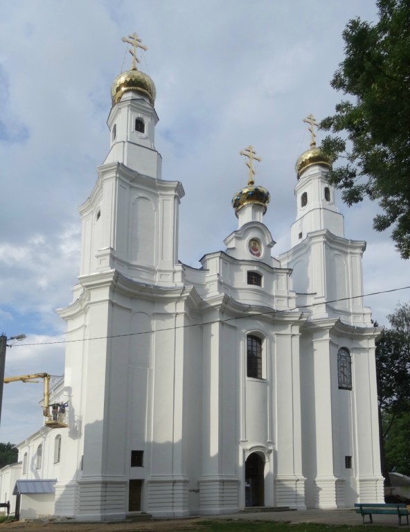 Покровский женский монастырь. Церковь Покрова Пресвятой Богородицы, Толочин (Толочинский район, Беларусь, Витебская область). фасады