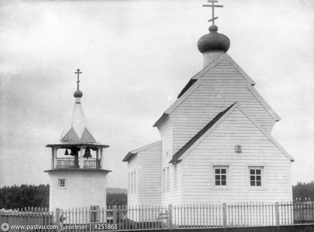 Церковь Николая Чудотворца, Ковда (Кандалакшский район, Мурманская область). архивная фотография, Никольская церковь в Ковде 1889, Направление съемки:запад с сайта https://pastvu.com/p/251863
