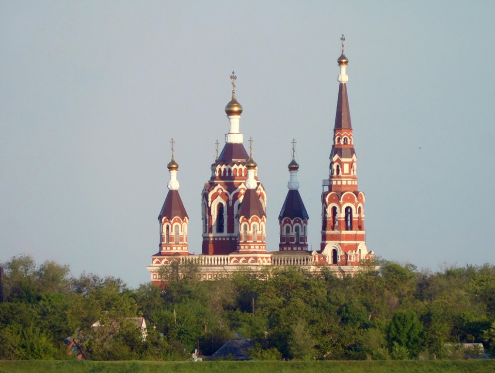 Церковь Параскевы Пятницы, Манычская (Багаевский район, Ростовская область). общий вид в ландшафте