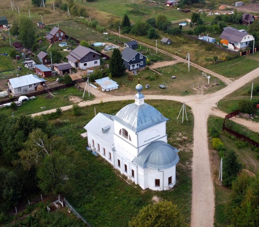 Церковь Воскресения Христова, Перцево (Переславский район и г. Переславль-Залесский, Ярославская область). общий вид в ландшафте