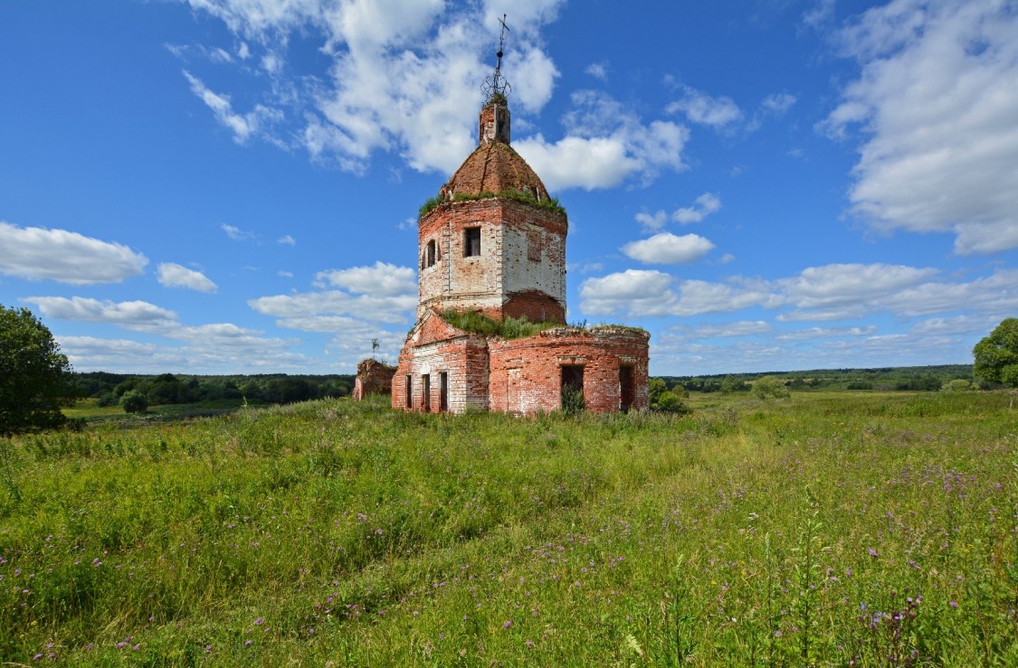 Самарово, урощище. Церковь Иоакима и Анны. общий вид в ландшафте, Вид с юго-востока