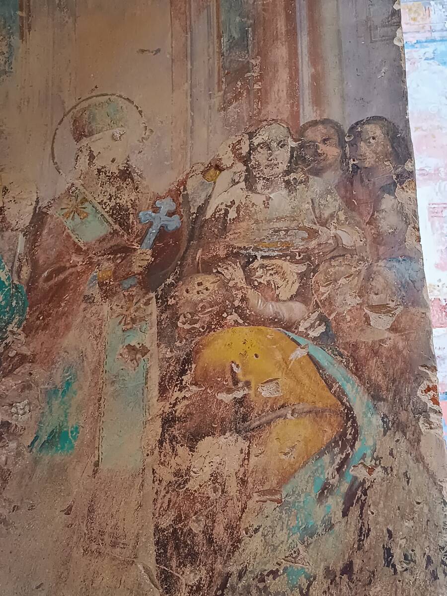 Церковь Троицы Живоначальной, Зверинец (Ростовский район, Ярославская область). интерьер и убранство, Оставшаяся роспись стен
