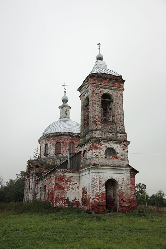Церковь Покрова Пресвятой Богородицы, Алферьево (Переславский район и г. Переславль-Залесский, Ярославская область). фасады