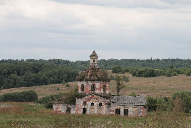 Церковь Михаила Архангела, Бибирево (Переславский район и г. Переславль-Залесский, Ярославская область). общий вид в ландшафте
