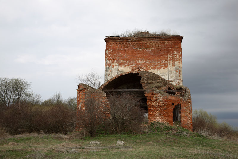 Церковь Троицы Живоначальной, Зверинец (Ростовский район, Ярославская область). фасады