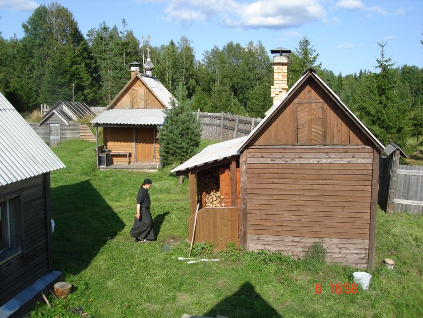 Интерпосёлок. Митрофаниевский скит. дополнительная информация, Монашеские кельи

