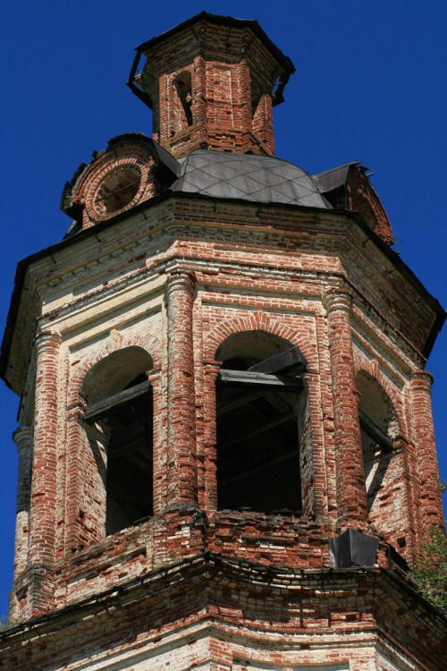 Церковь Димитрия Солунского, Пантыл (Белохолуницкий район, Кировская область). фасады