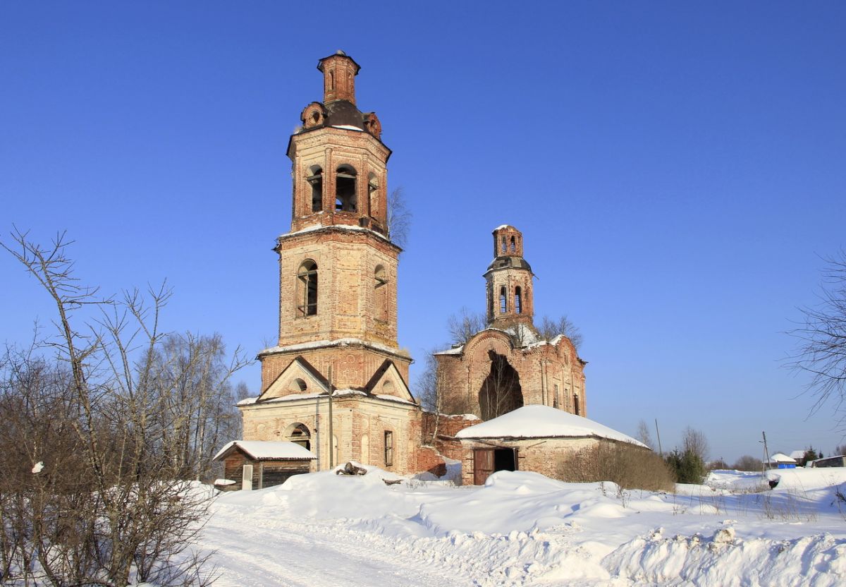 Пантыл. Церковь Димитрия Солунского. фасады, Вид с юго-запада.