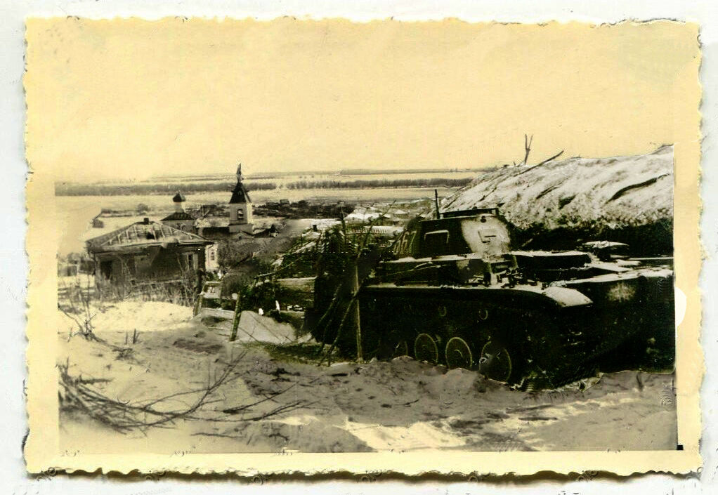 Церковь Рождества Пресвятой Богородицы, Каныгин (Усть-Донецкий район, Ростовская область). архивная фотография, Храм в ландшафте хутора. Фото 1941 г. с аукциона e-bay.de