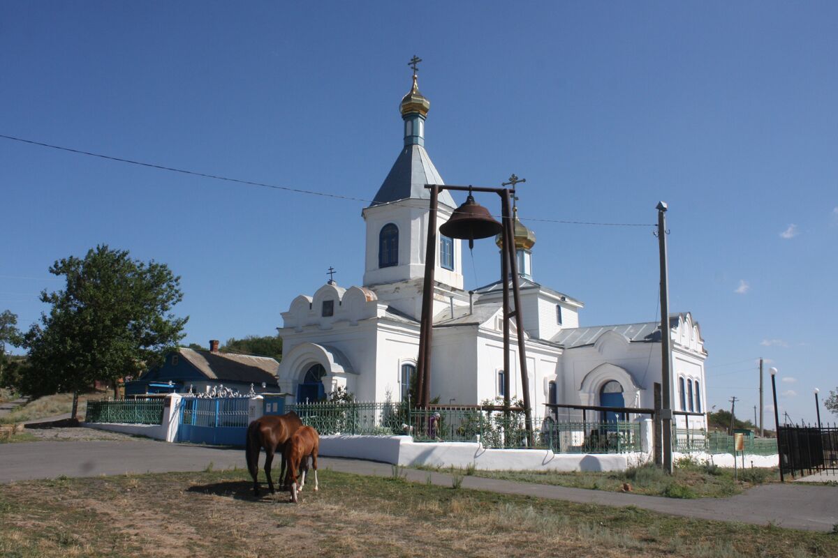 Церковь Рождества Пресвятой Богородицы, Каныгин (Усть-Донецкий район, Ростовская область). фасады