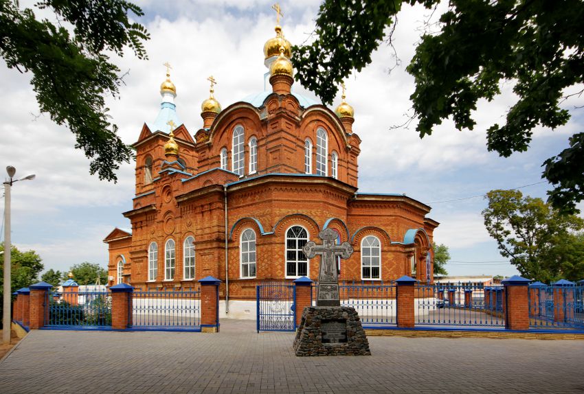 Константиновск. Церковь Покрова Пресвятой Богородицы. фасады