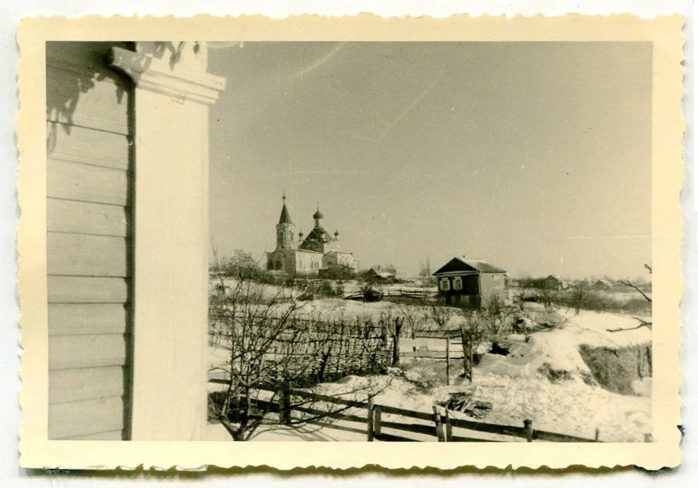 Фото 1942 г. с аукциона e-bay.de, архивная фотография. Церковь иконы Божией Матери "Одигитрия", Крымский (Усть-Донецкий район, Ростовская область)