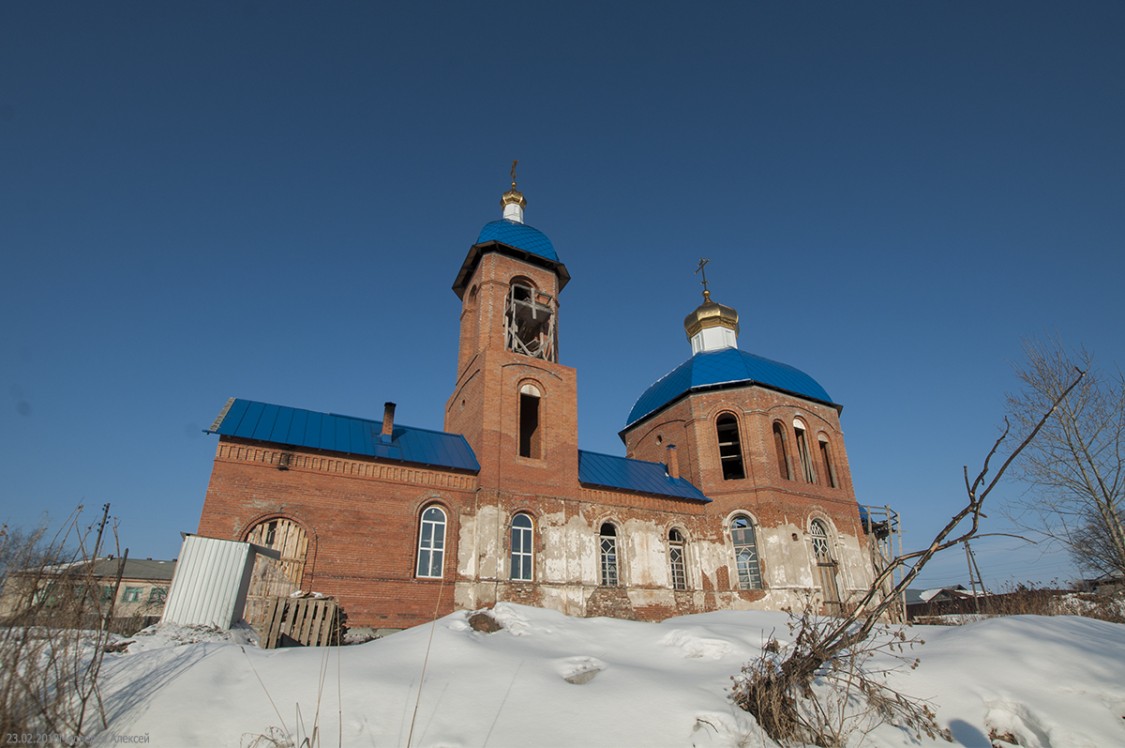 Большое Седельниково. Церковь Покрова Пресвятой Богородицы. фасады