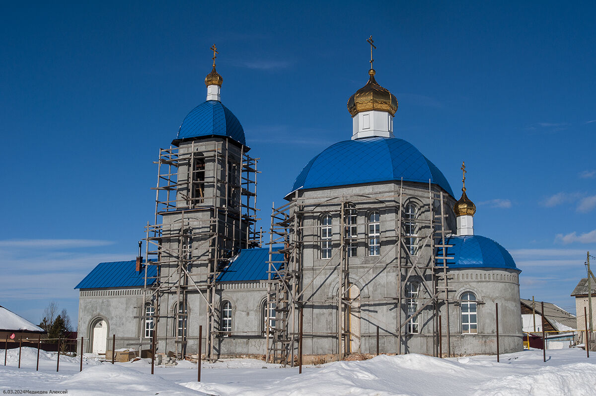 Большое Седельниково. Церковь Покрова Пресвятой Богородицы. документальные фотографии