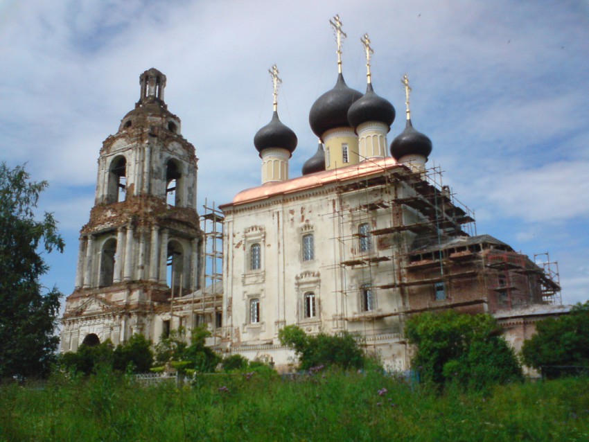 Кулемесово. Церковь Василия Великого на Едке. фасады
