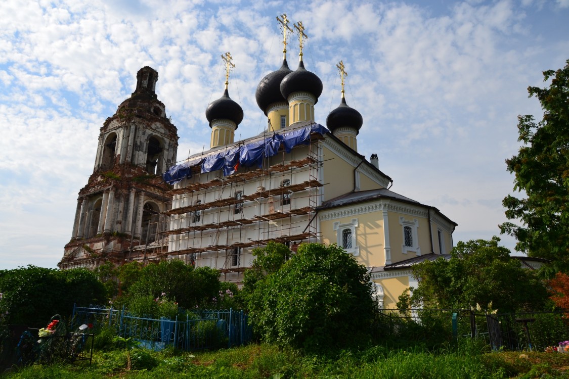 Кулемесово. Церковь Василия Великого на Едке. фасады