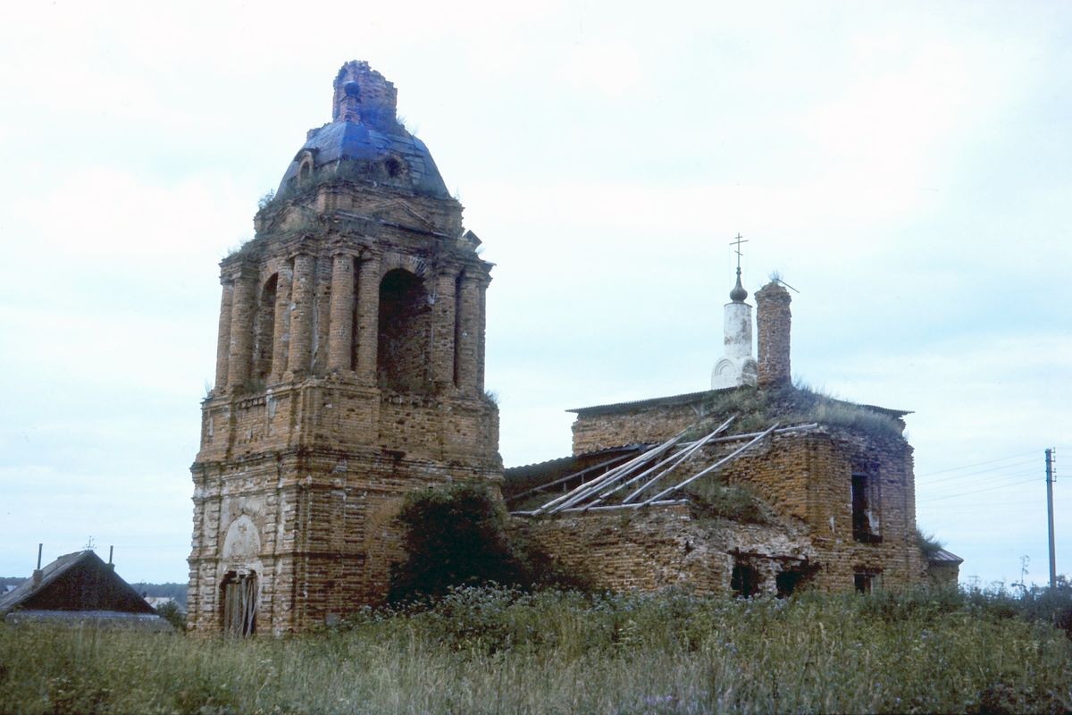 Церковь Казанской иконы Божией Матери, Григоровское (Перемышльский район, Калужская область). фасады