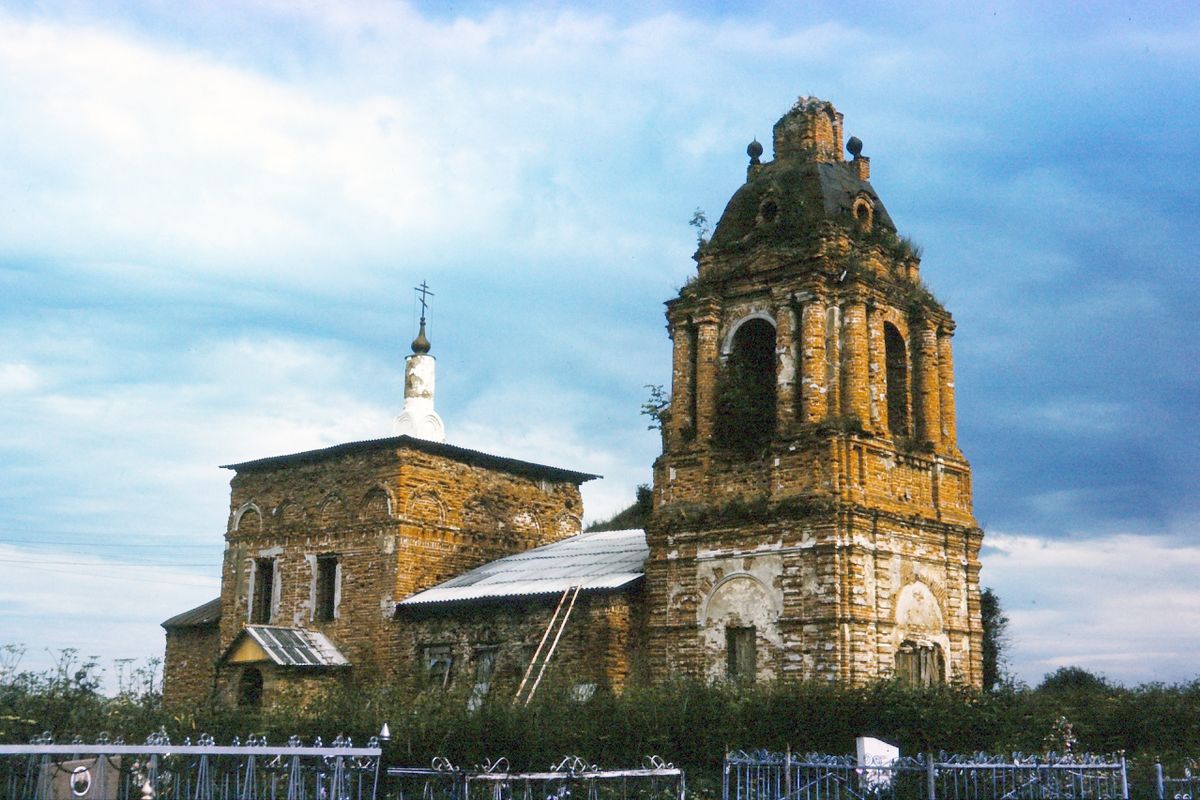 Церковь Казанской иконы Божией Матери, Григоровское (Перемышльский район, Калужская область). фасады