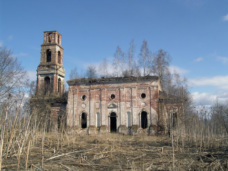 Церковь Троицы Живоначальной, Есипово (Нерехтский район, Костромская область). общий вид в ландшафте