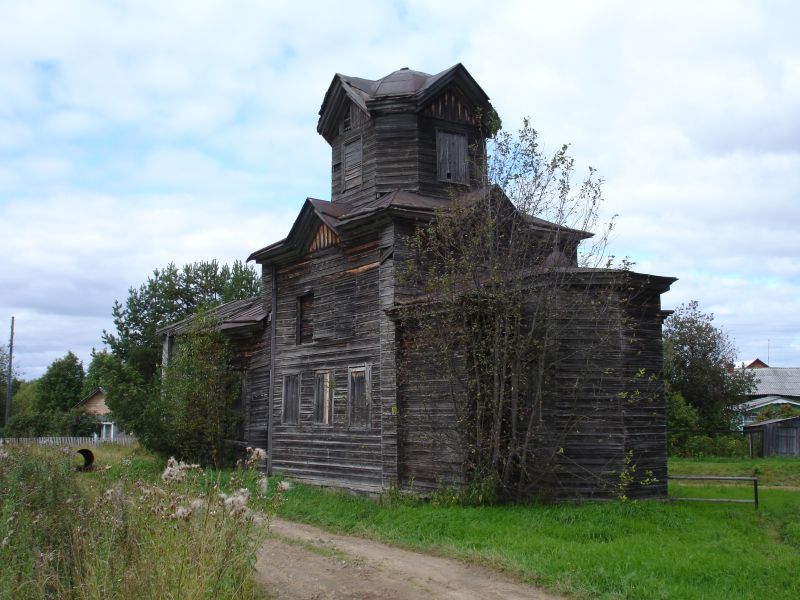 Часовня Власия,  епископа Севастийского, Граддор (Сыктывдинский район, Республика Коми). общий вид в ландшафте