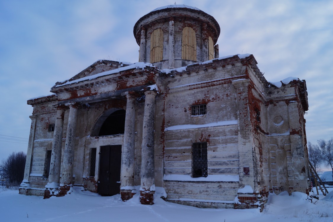 Скорятино. Церковь Покрова Пресвятой Богородицы. фасады