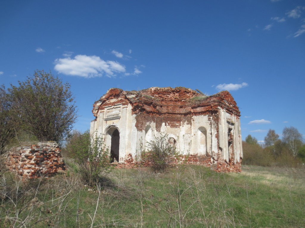 Церковь Троицы Живоначальной, Бестужево (Арзамасский район и г. Арзамас, Нижегородская область). фасады