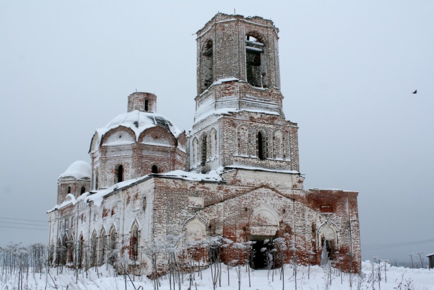Церковь Николая Чудотворца, Пыёлдино (Сысольский район, Республика Коми). общий вид в ландшафте