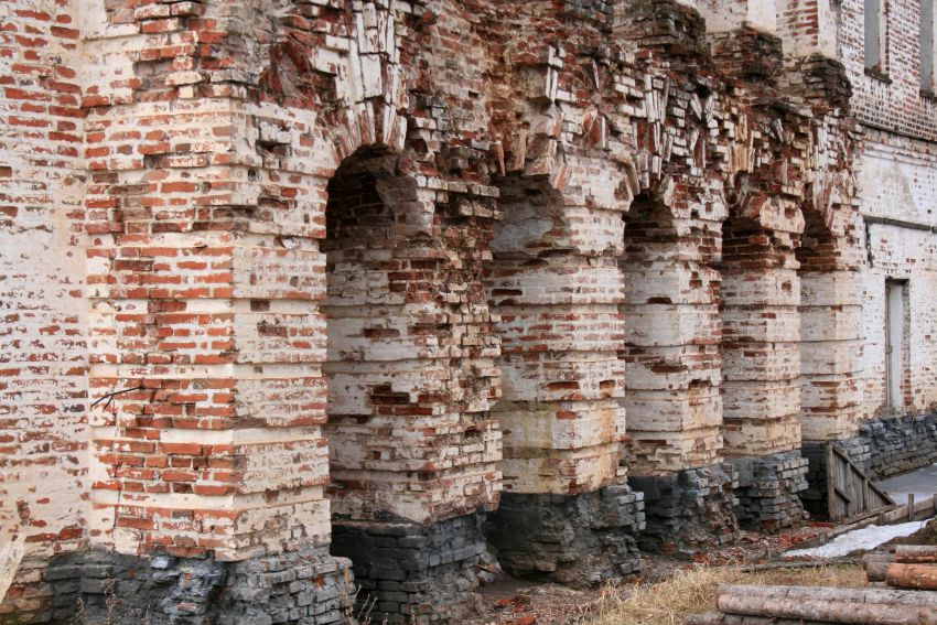 Усть-Кулом. Церковь Воскресения Христова. архитектурные детали